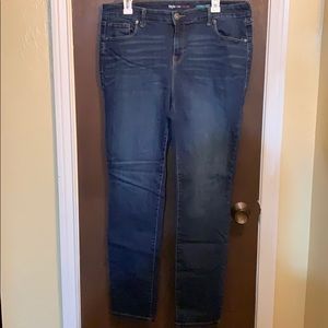 Style & Co Skinny Leg Stretch Jeans